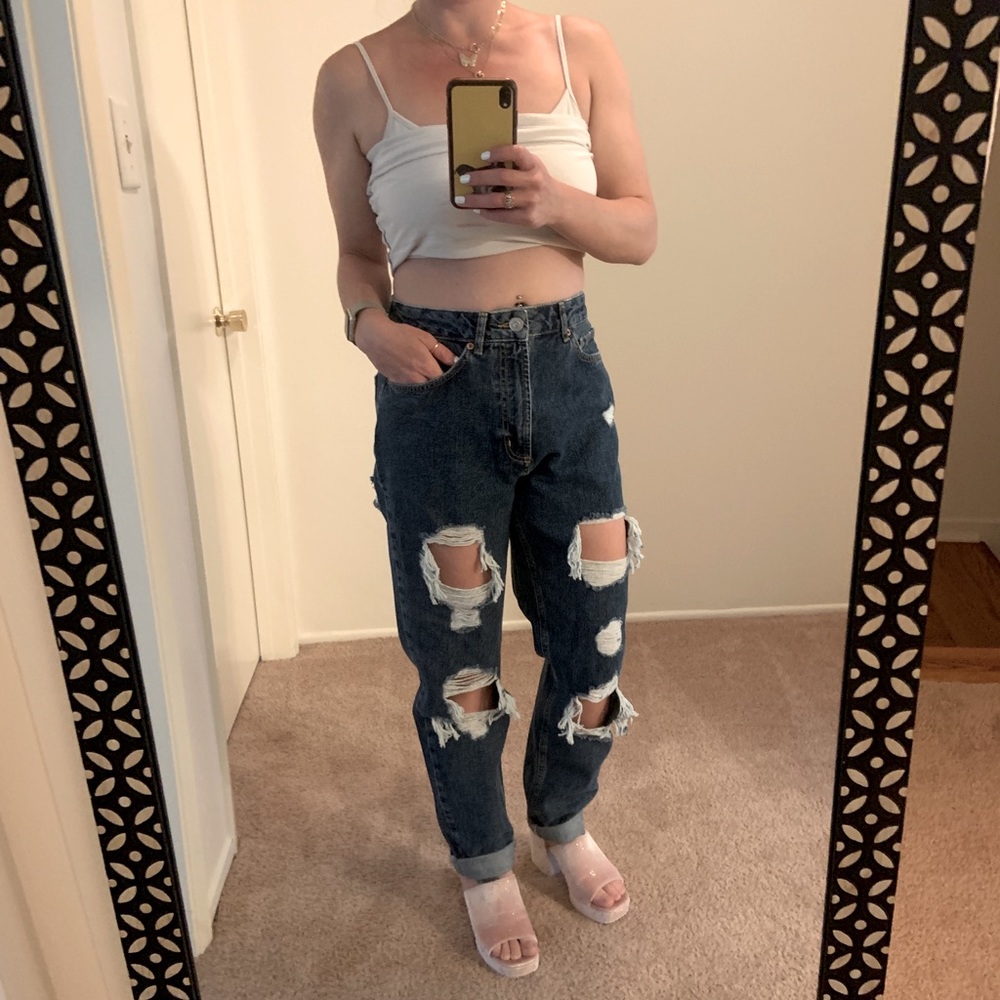 Distressed Boyfriend Jean